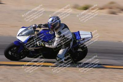 media/Dec-10-2023-SoCal Trackdays (Sun) [[0ce70f5433]]/Turn 9 Inside Set 2 (1115am)/